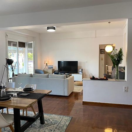 Galaxy Home Spacious & Renovated Apartment Афины Экстерьер фото