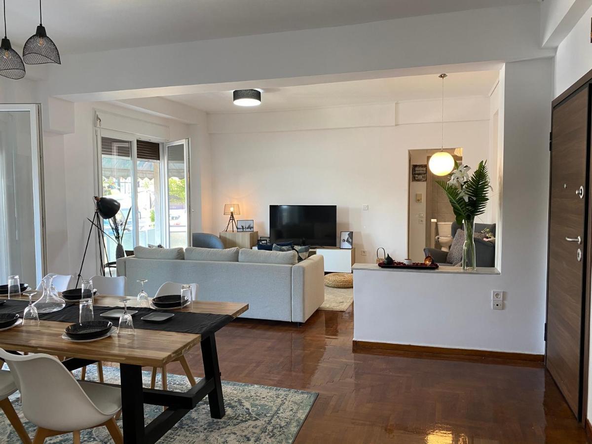 Galaxy Home Spacious & Renovated Apartment Афины Экстерьер фото